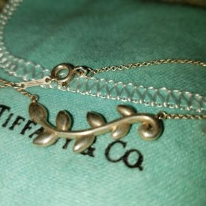 TIFFANY PICASSO GRAPE VINE NECKLACE